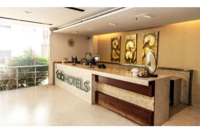 Lotus Park Hotel Бангалор Екстериор снимка