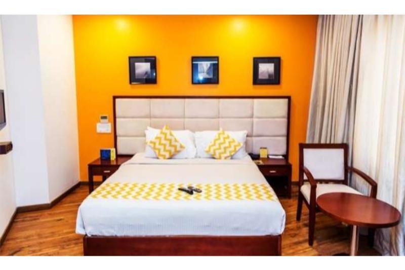 Lotus Park Hotel Бангалор Екстериор снимка